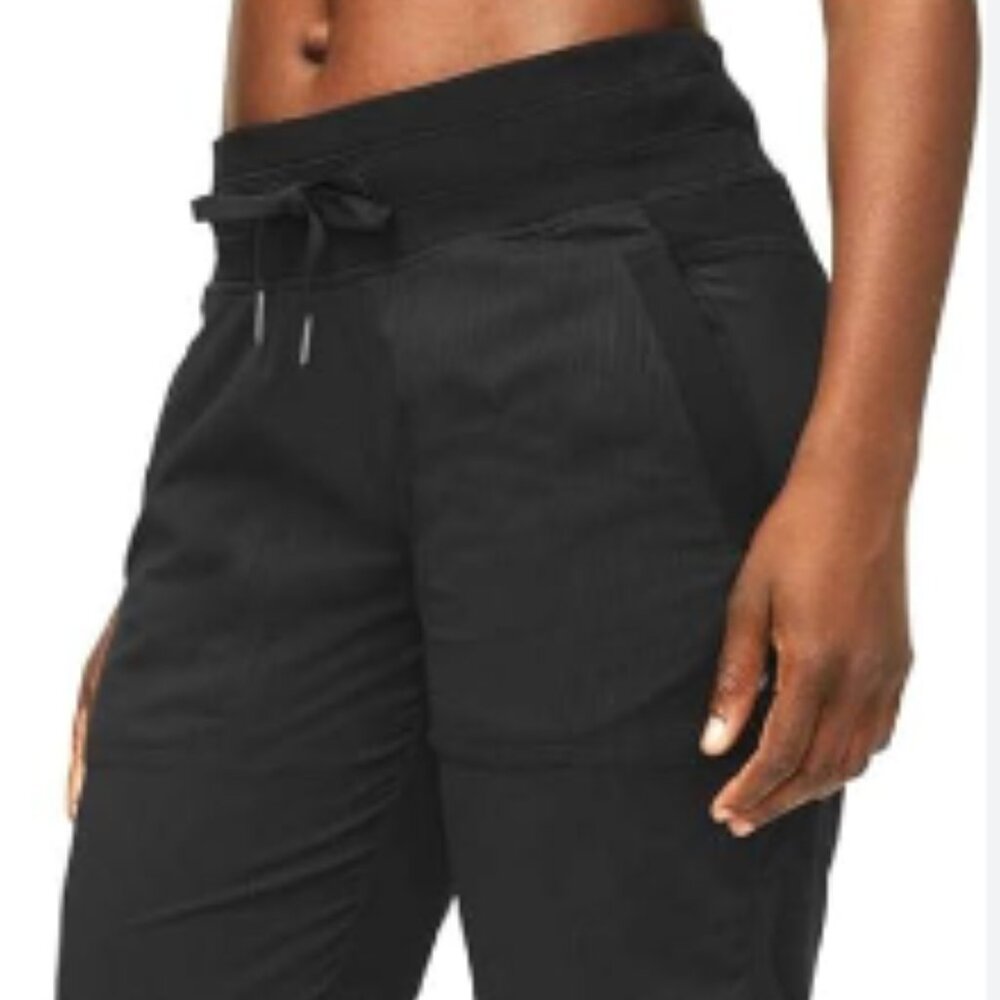 BRAND NEW LULULEMON DANCE PANTS - SIZE XXS